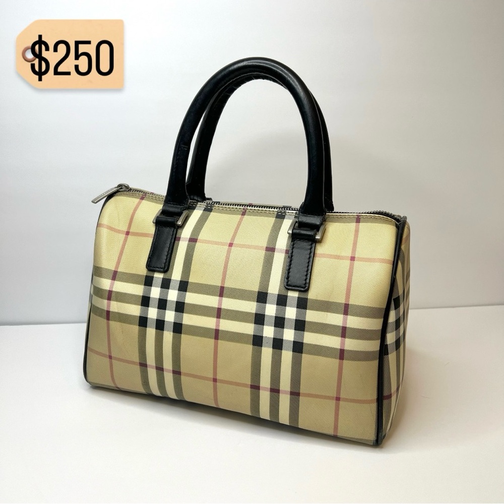 ✨✨✨✨SOLD✨✨✨✨Burberry London Authentic House Check Rare Boston Hand Bag Purse